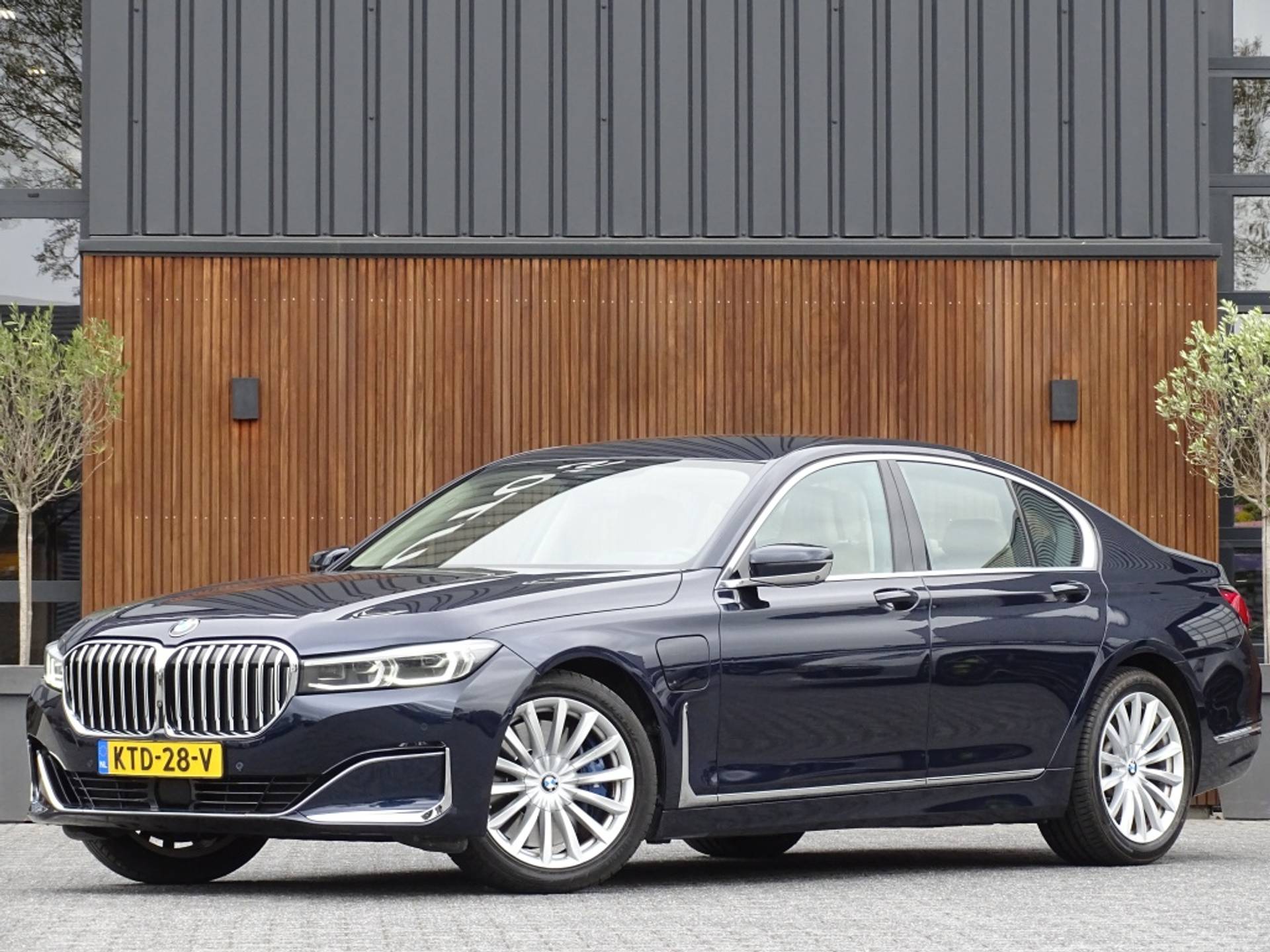 BMW 7 Serie - Afbeelding 1