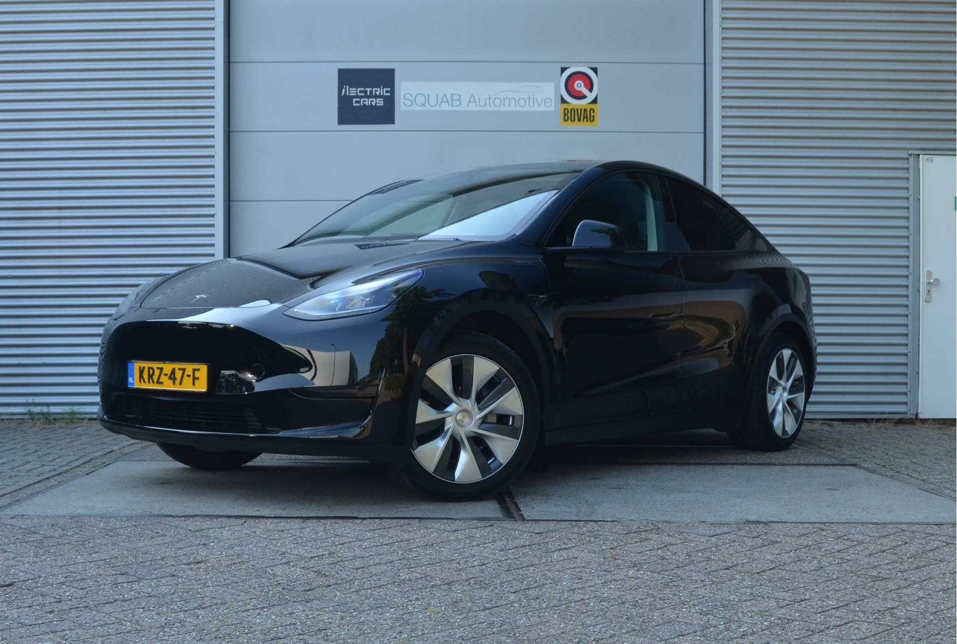 Tesla Model Y - Afbeelding 1