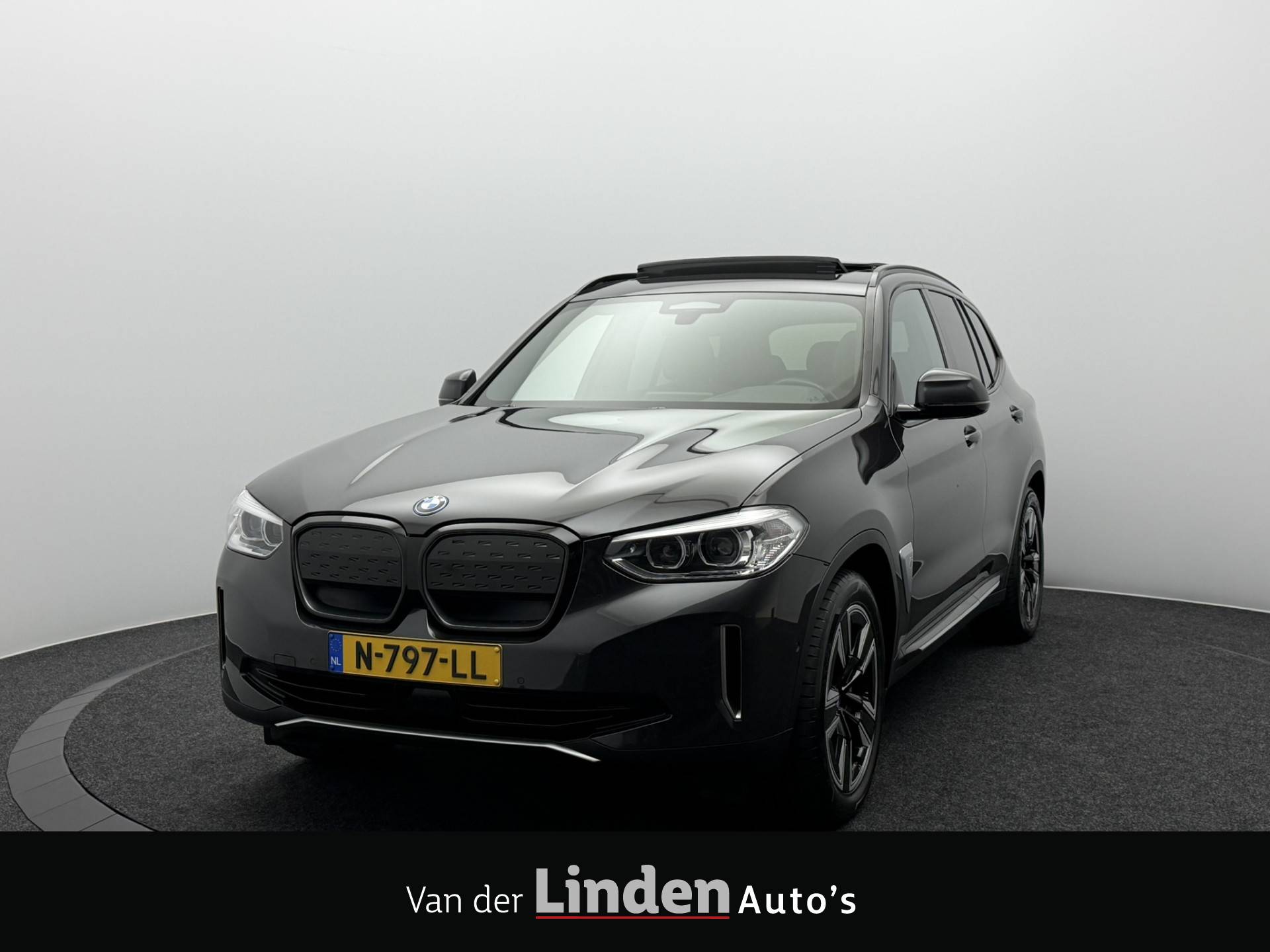 BMW iX 3