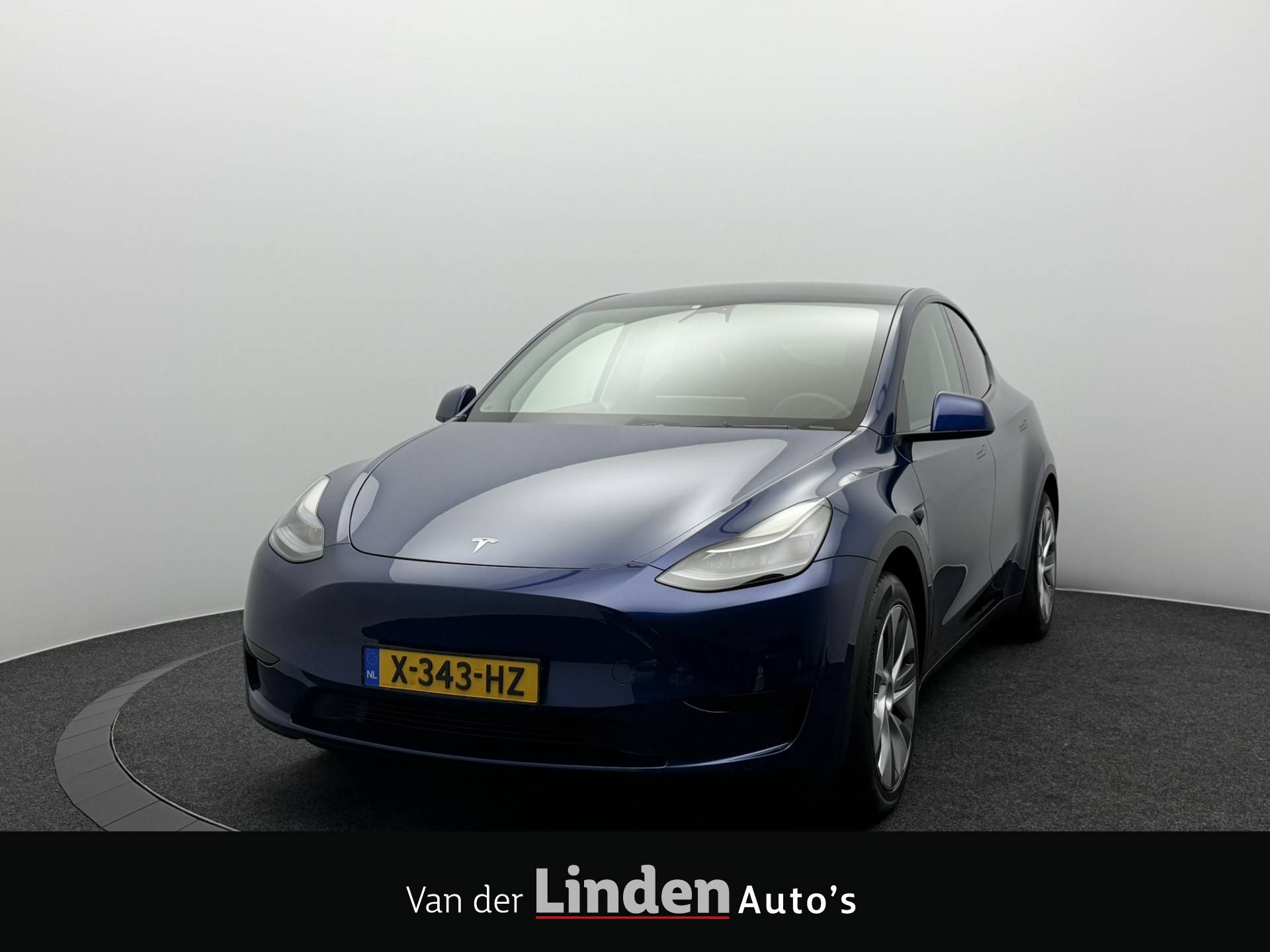 Tesla Model Y - Afbeelding 1