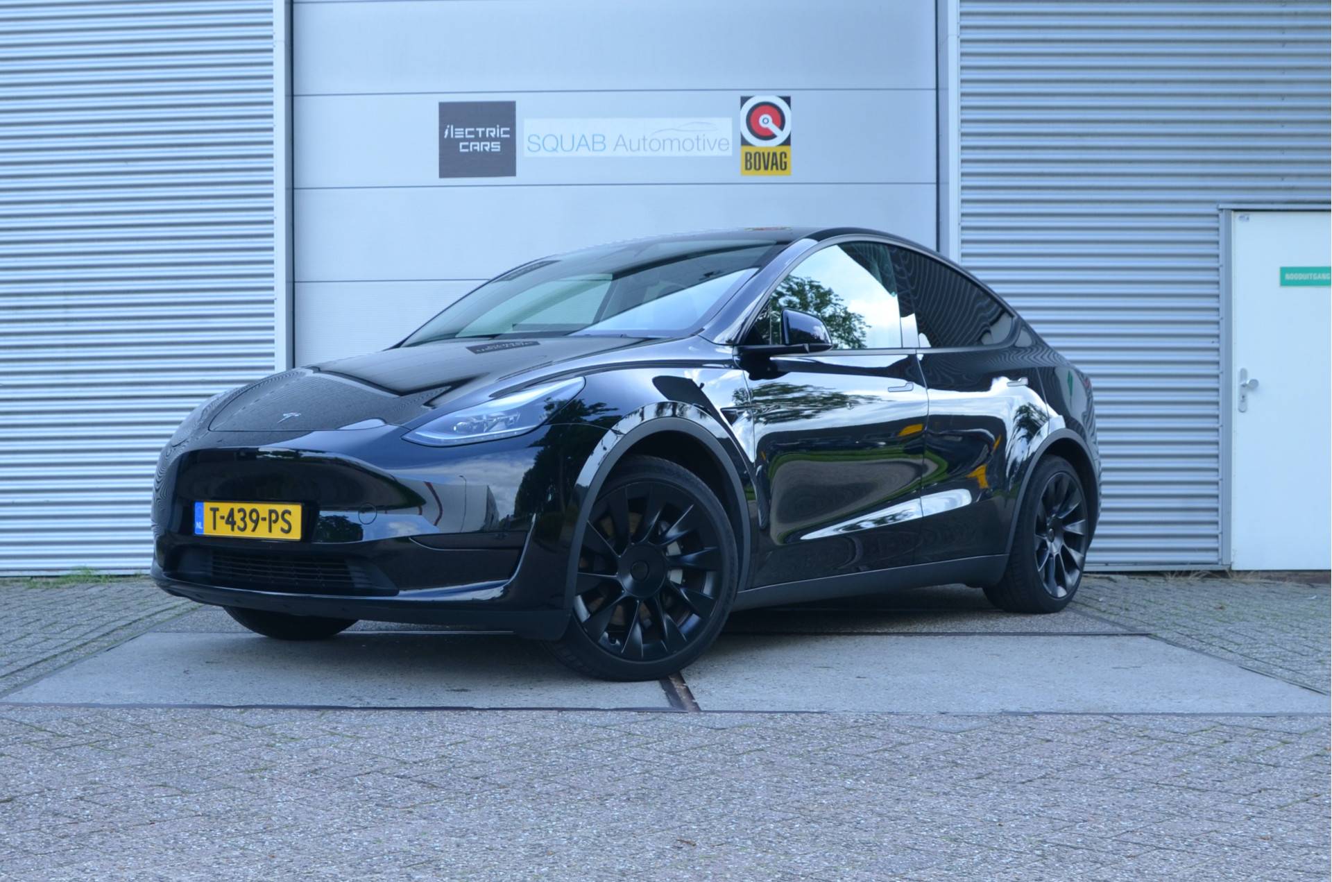 Tesla Model Y - Afbeelding 1