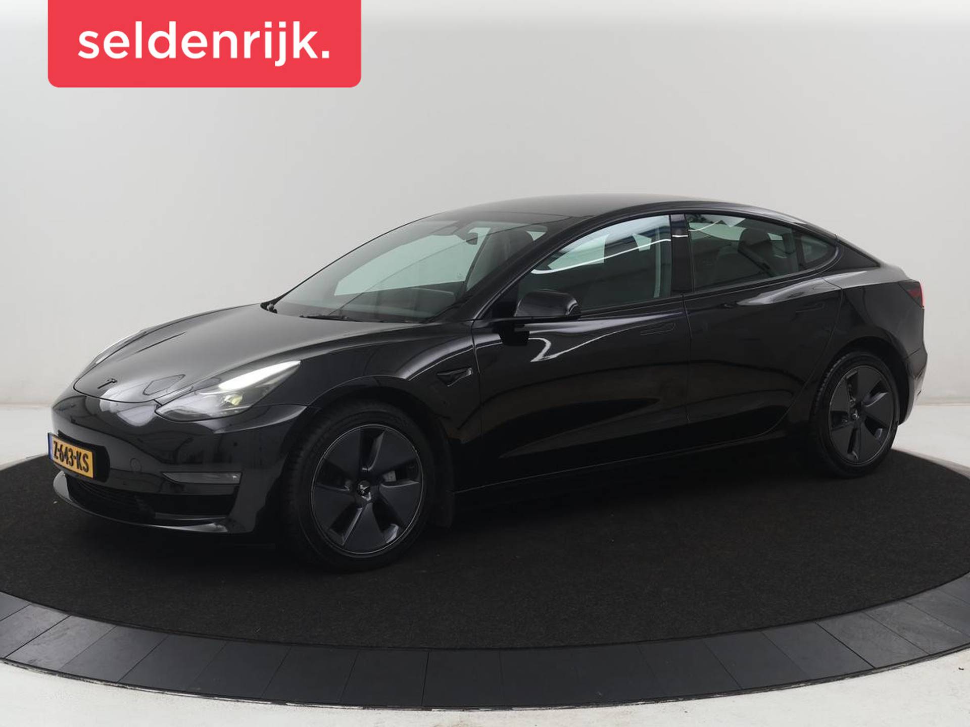 Tesla Model 3 - Afbeelding 1