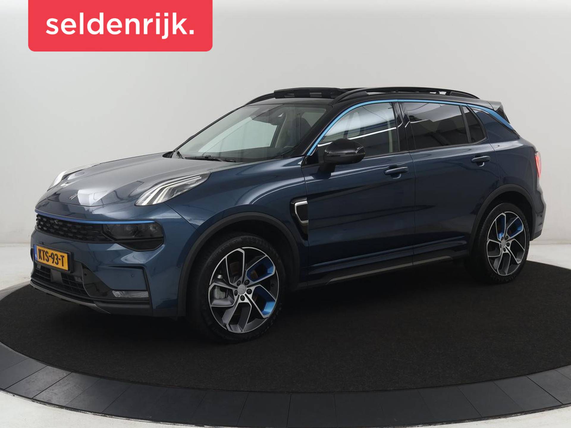 Lynk en Co 01