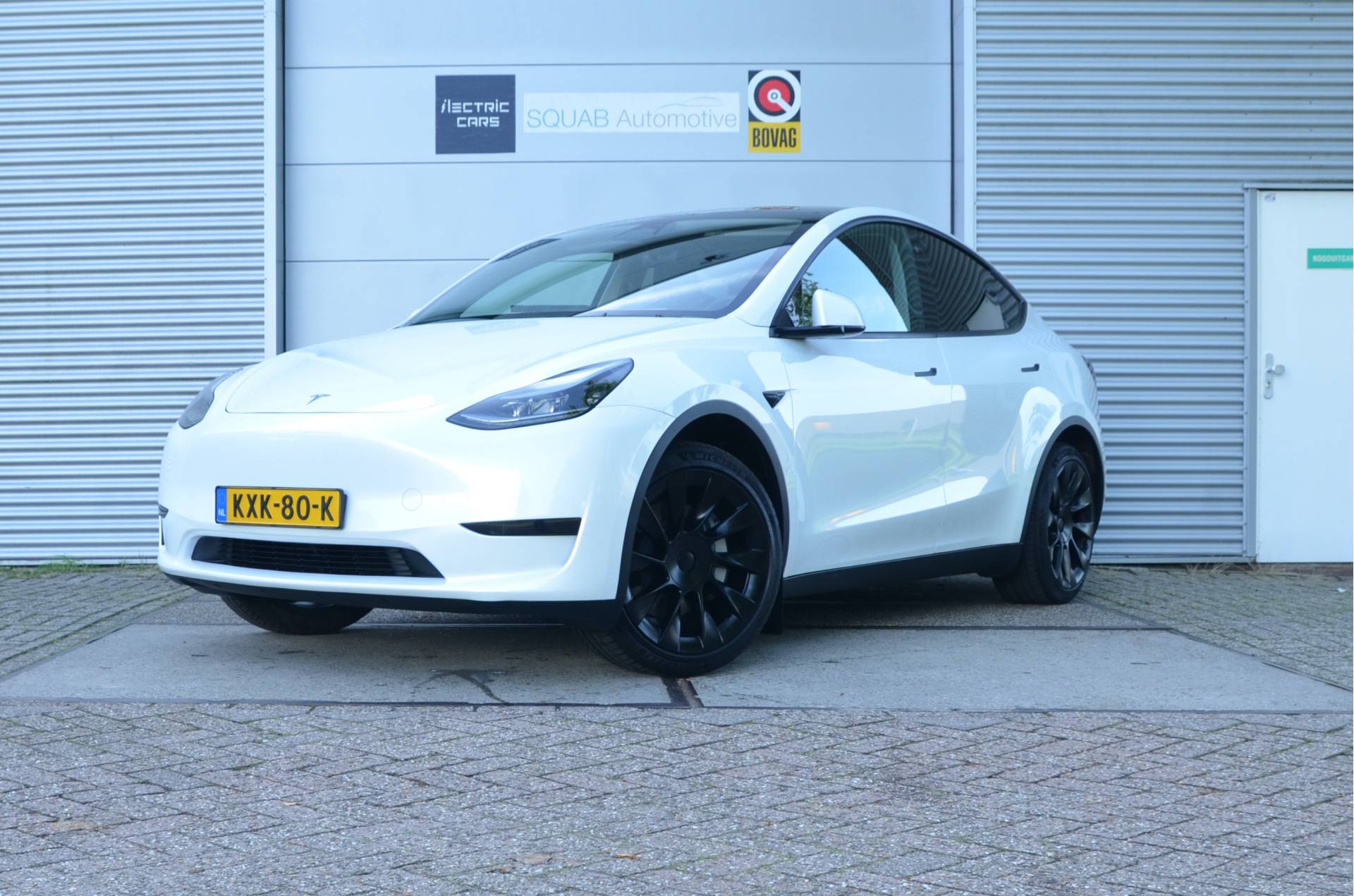 Tesla Model Y - Afbeelding 1