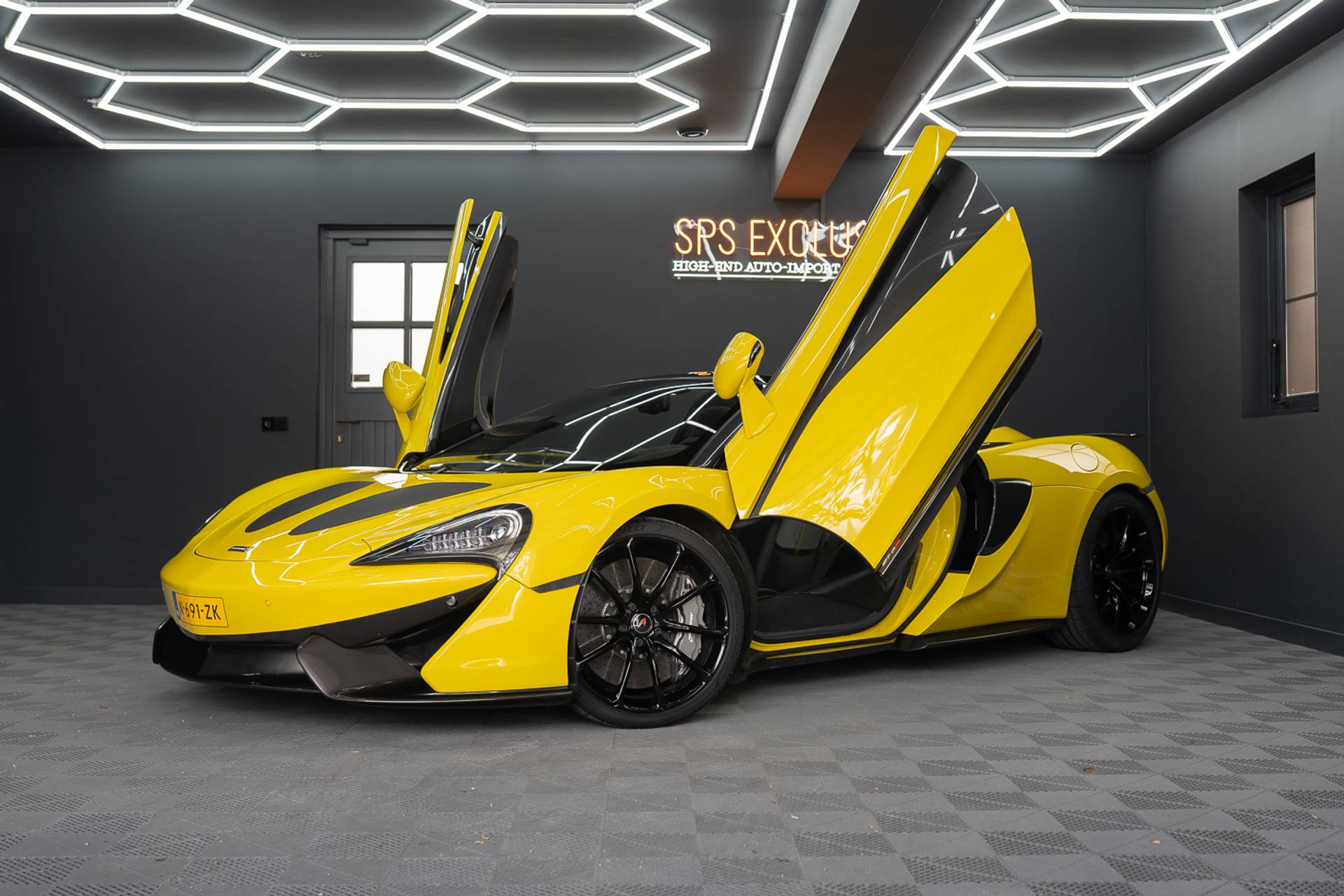 McLaren 570S