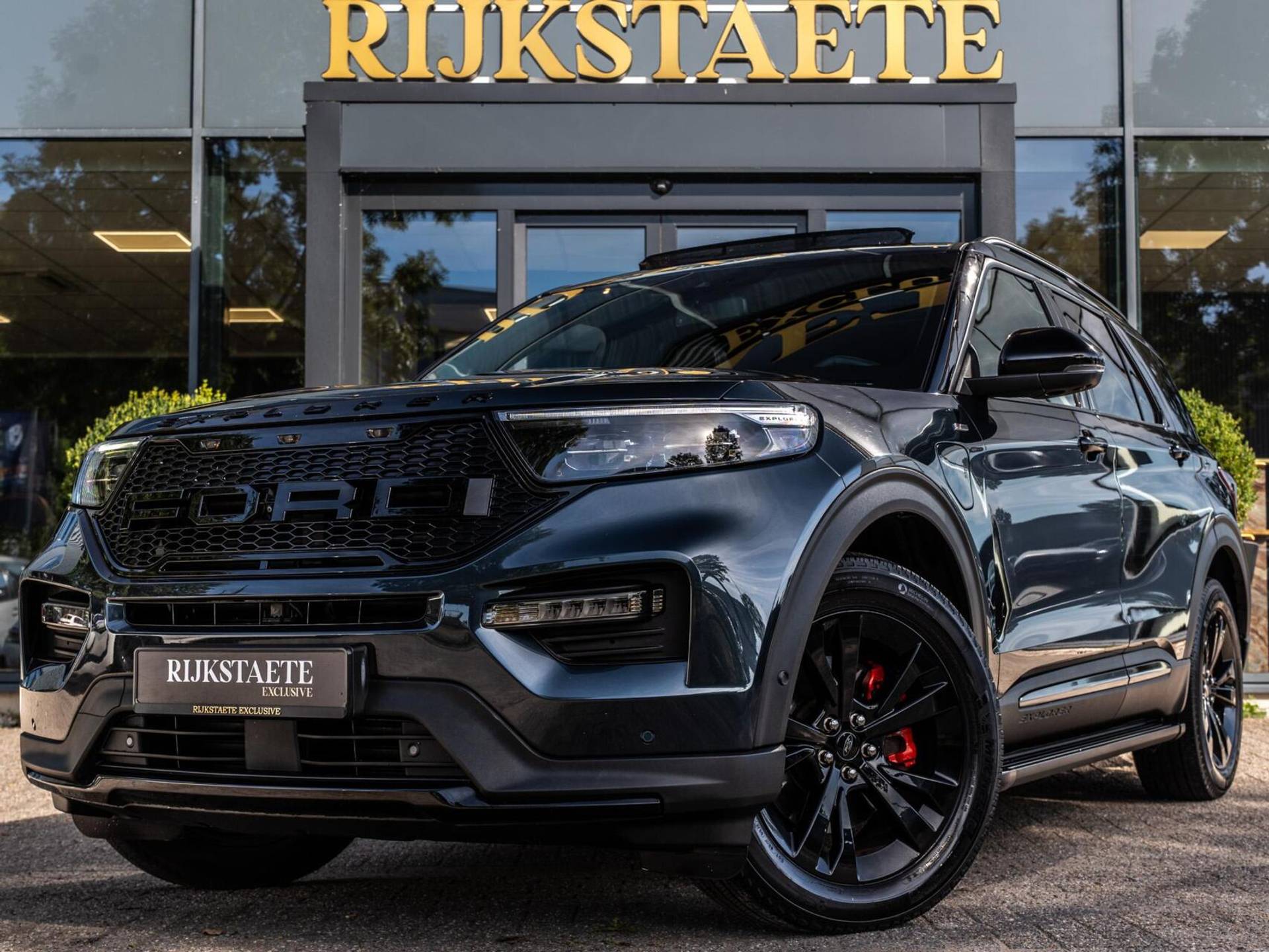 Ford Explorer - Afbeelding 1