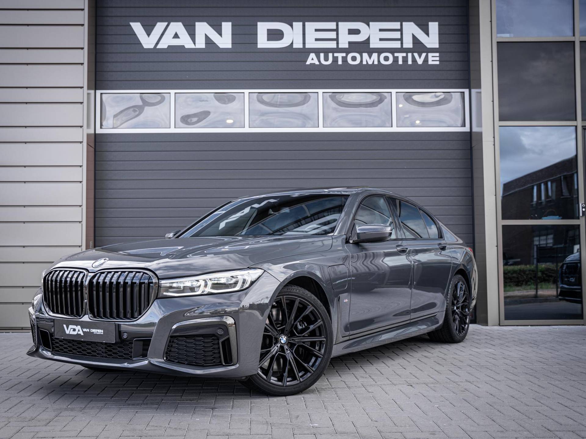 BMW 7 Serie - Afbeelding 1