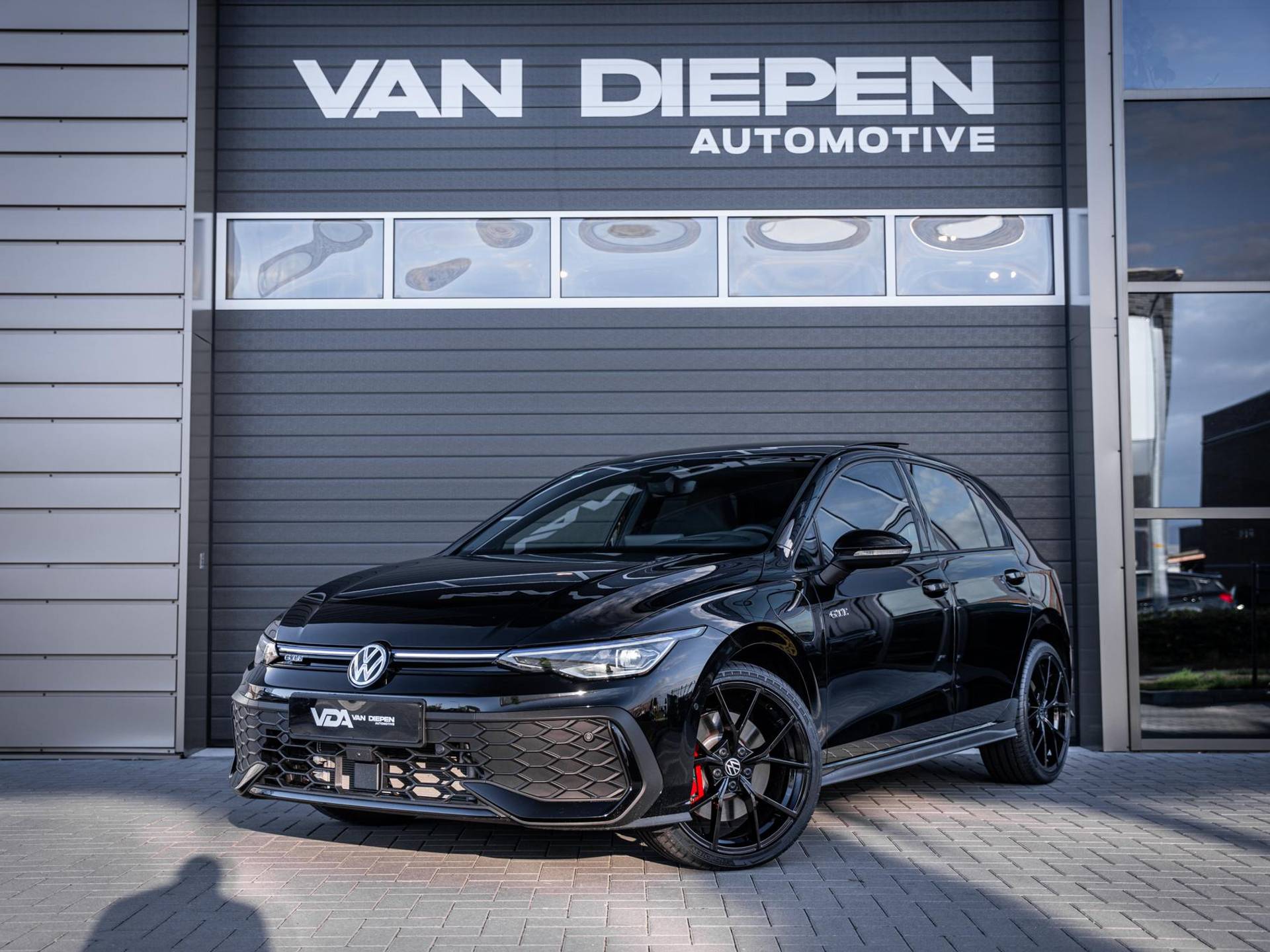 Volkswagen Golf - Afbeelding 1