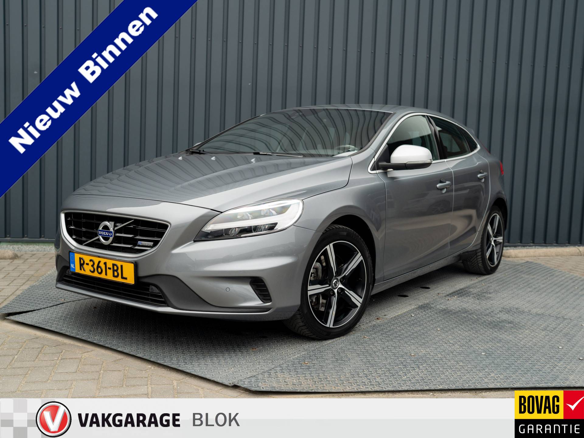 Volvo V40