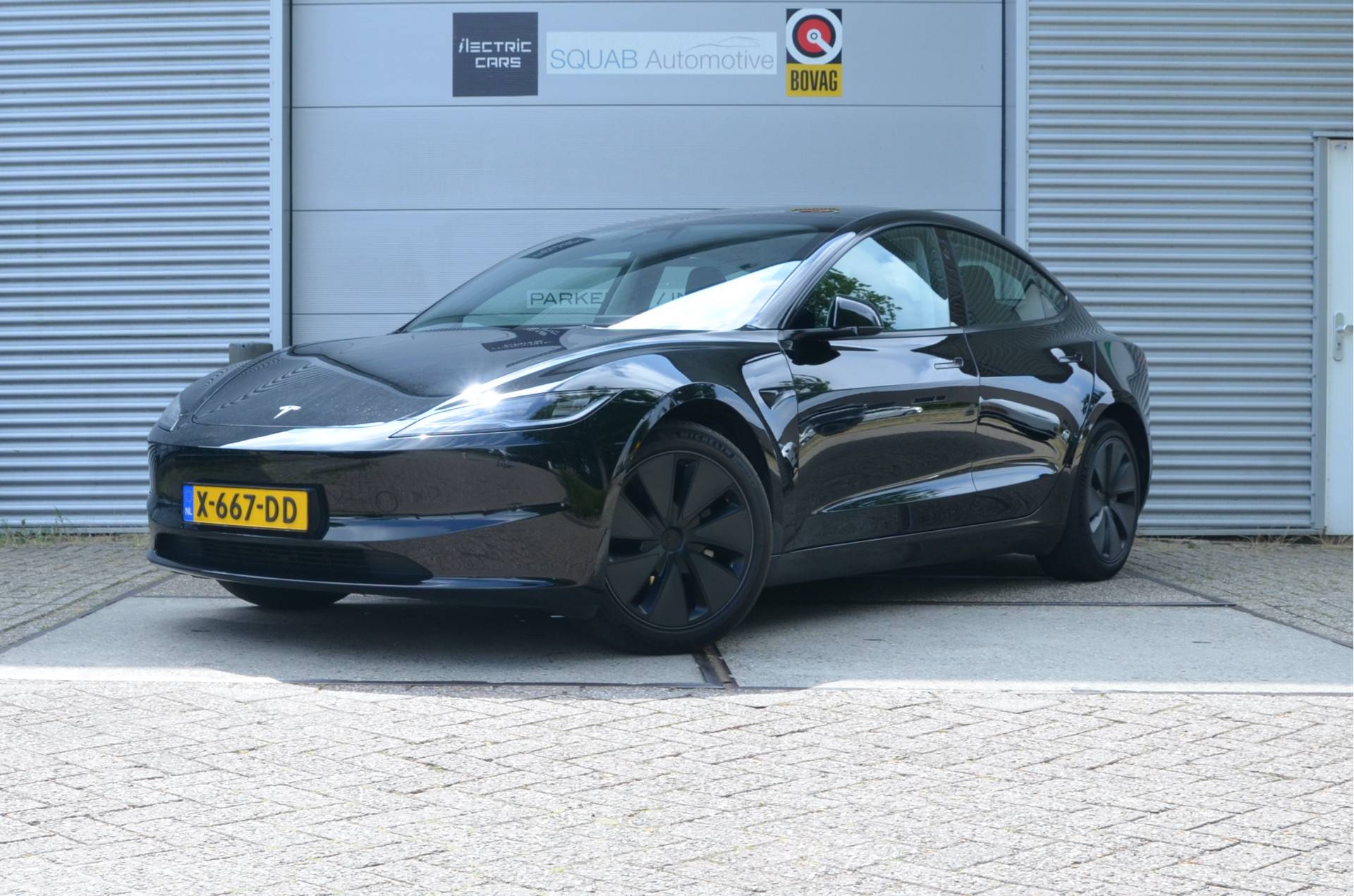 Tesla Model 3 - Afbeelding 1