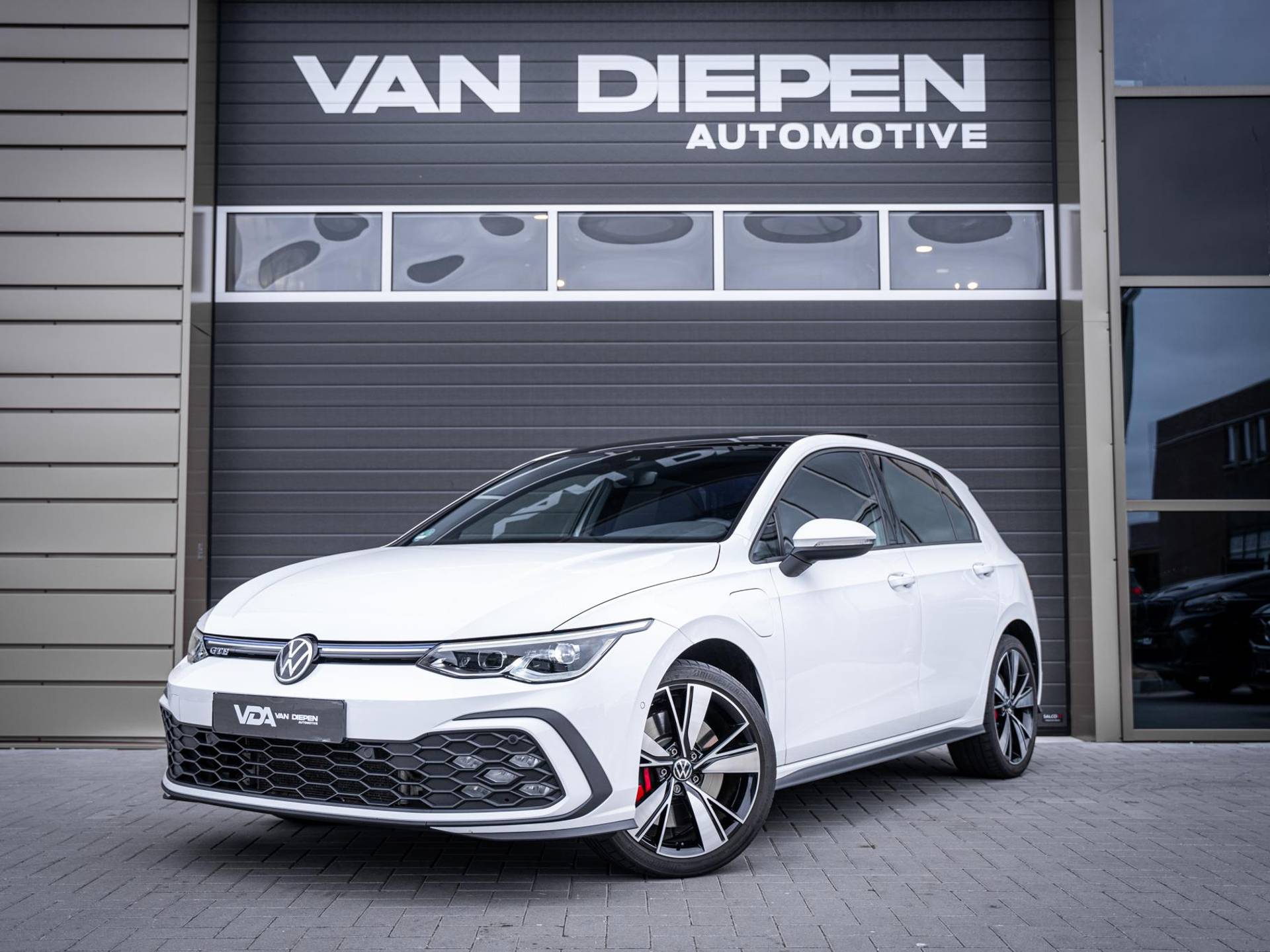 Volkswagen Golf - Afbeelding 1