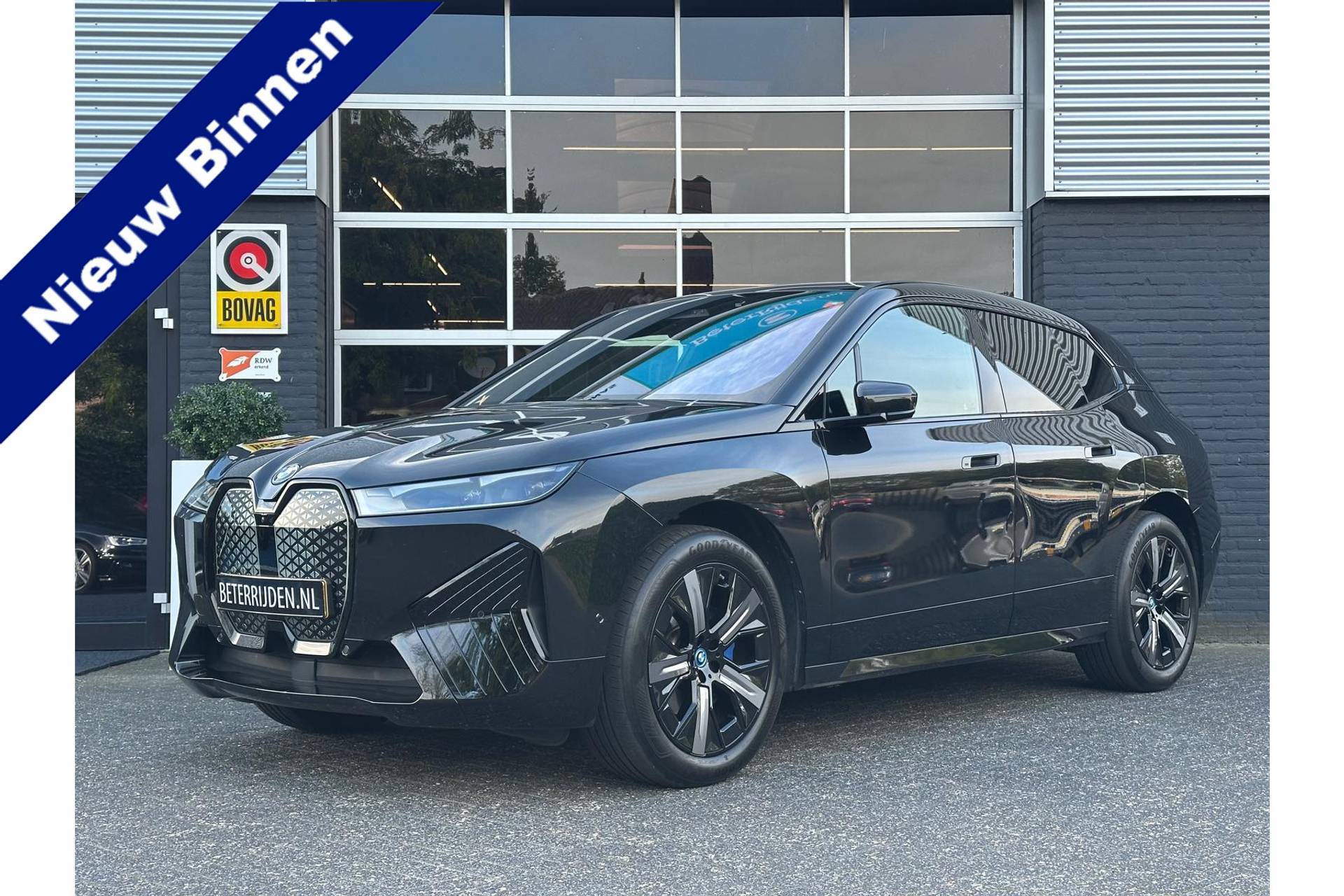 BMW iX - Afbeelding 1