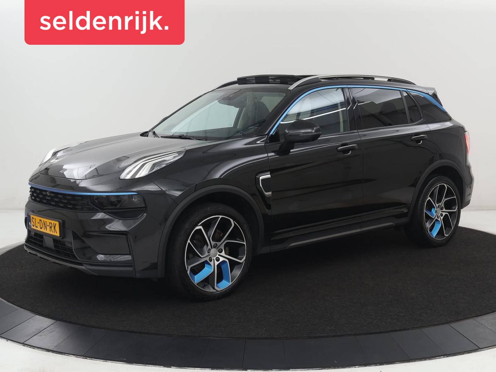 Lynk en Co 01