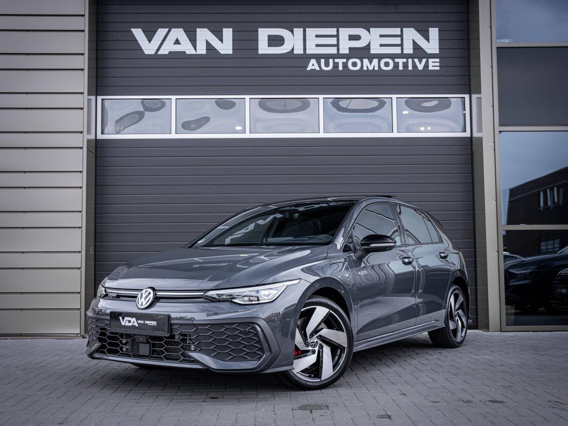 Volkswagen Golf - Afbeelding 1