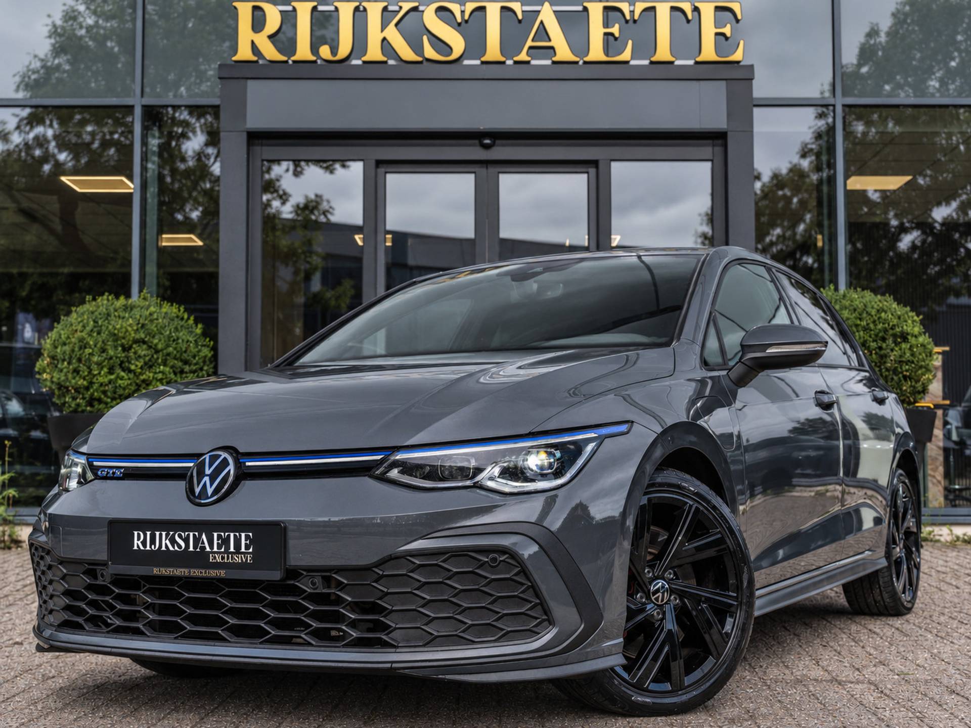 Volkswagen Golf - Afbeelding 1