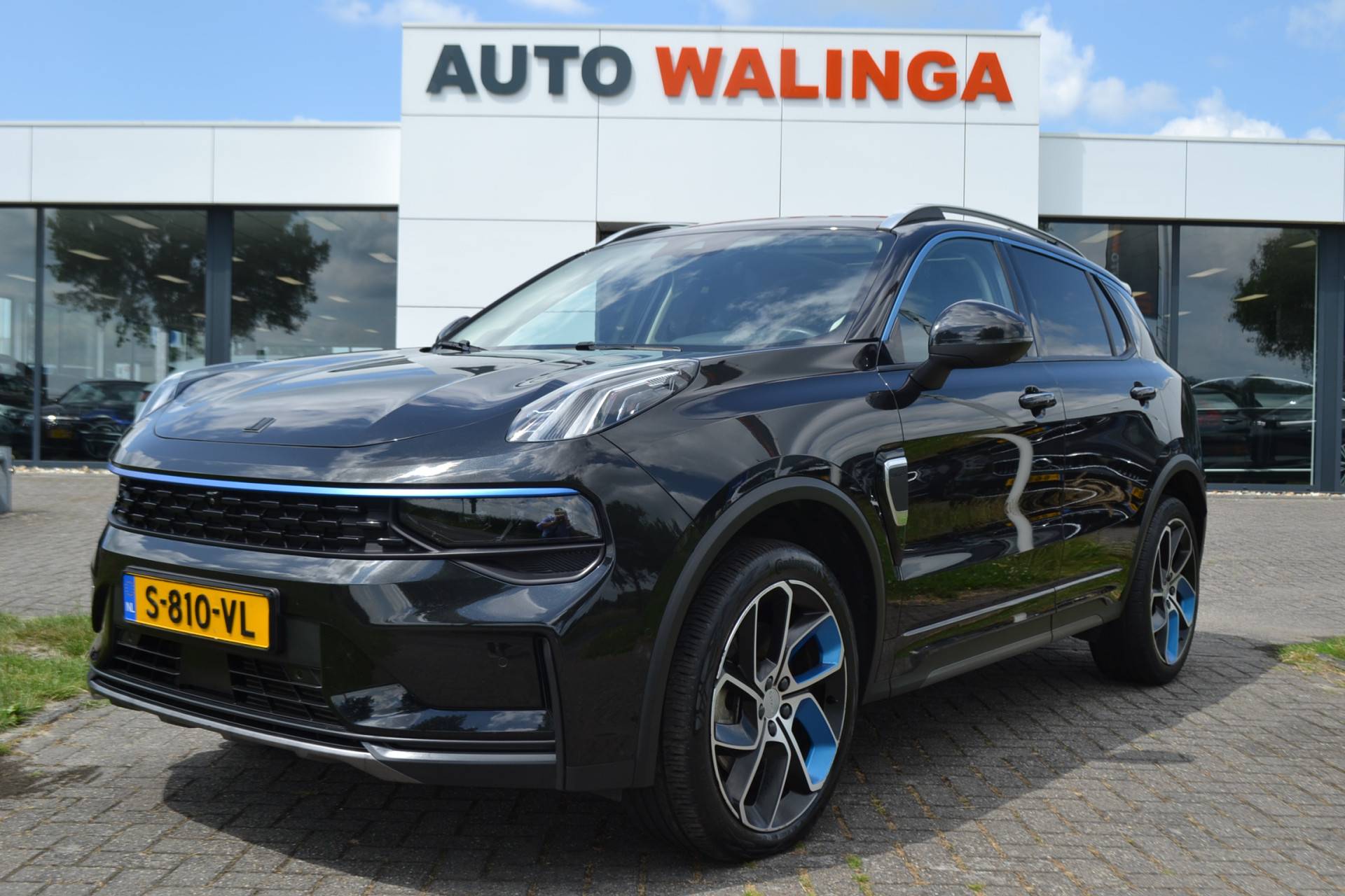 Lynk en Co 01