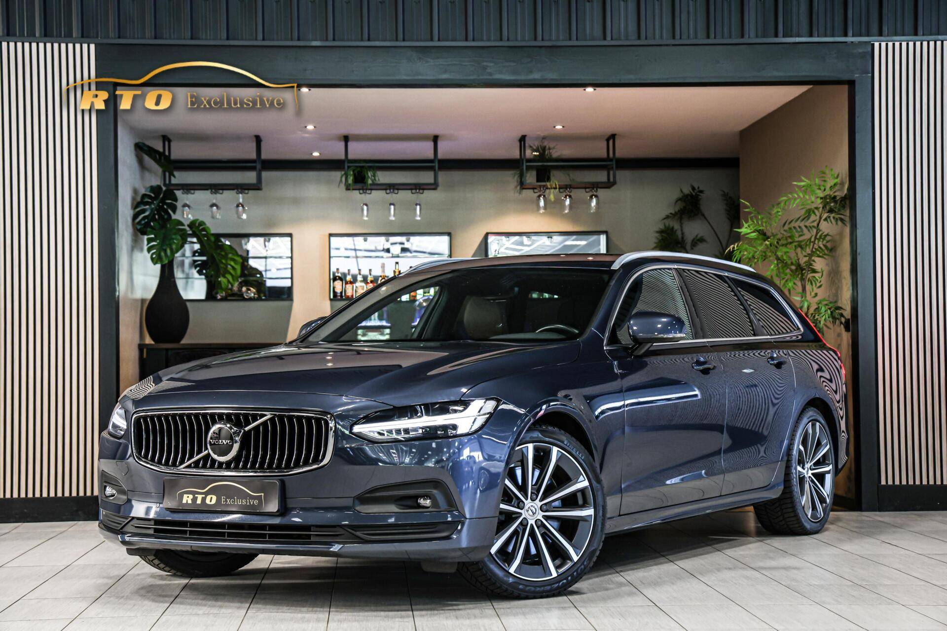 Volvo V90
