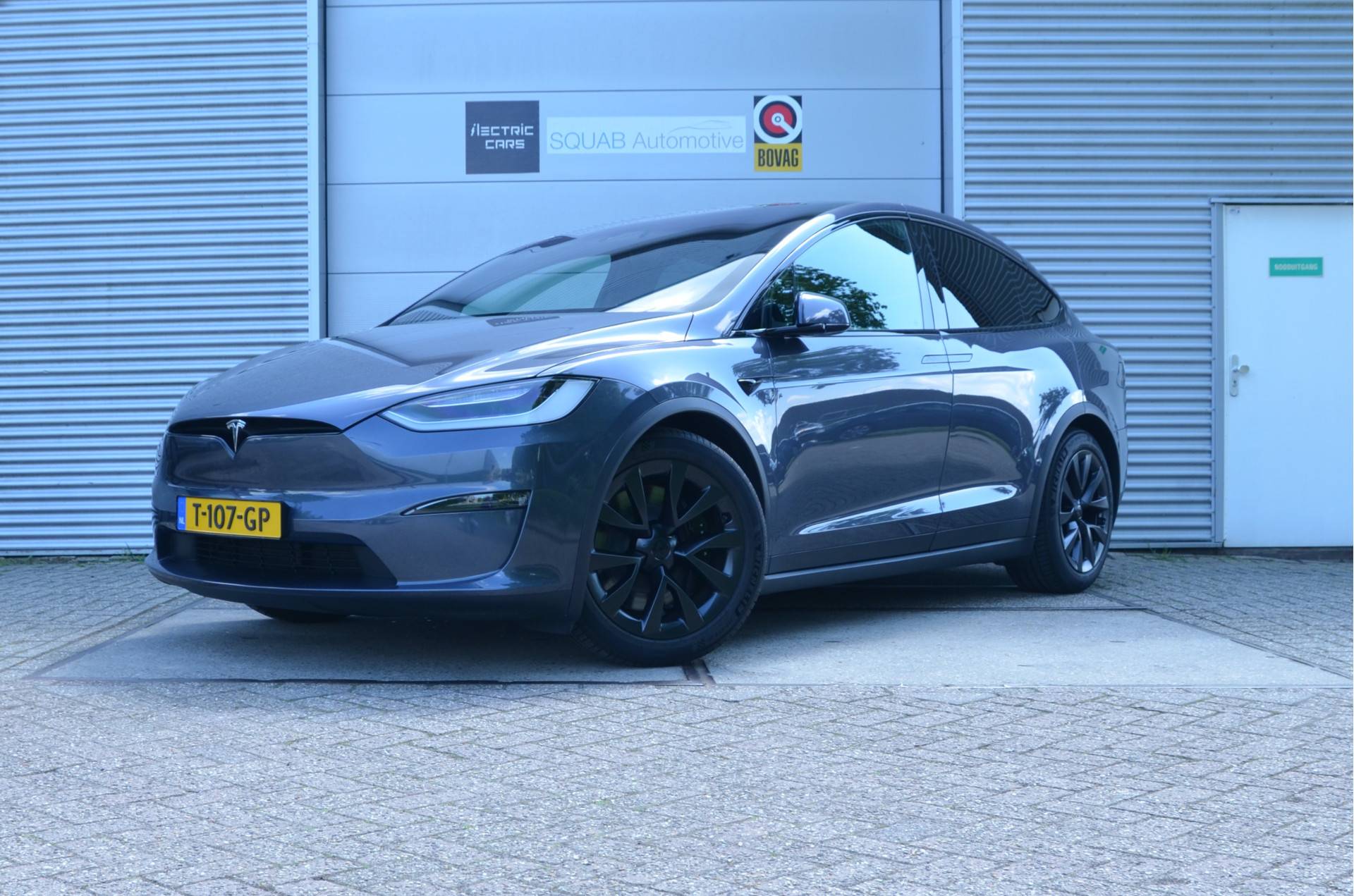 Tesla Model X