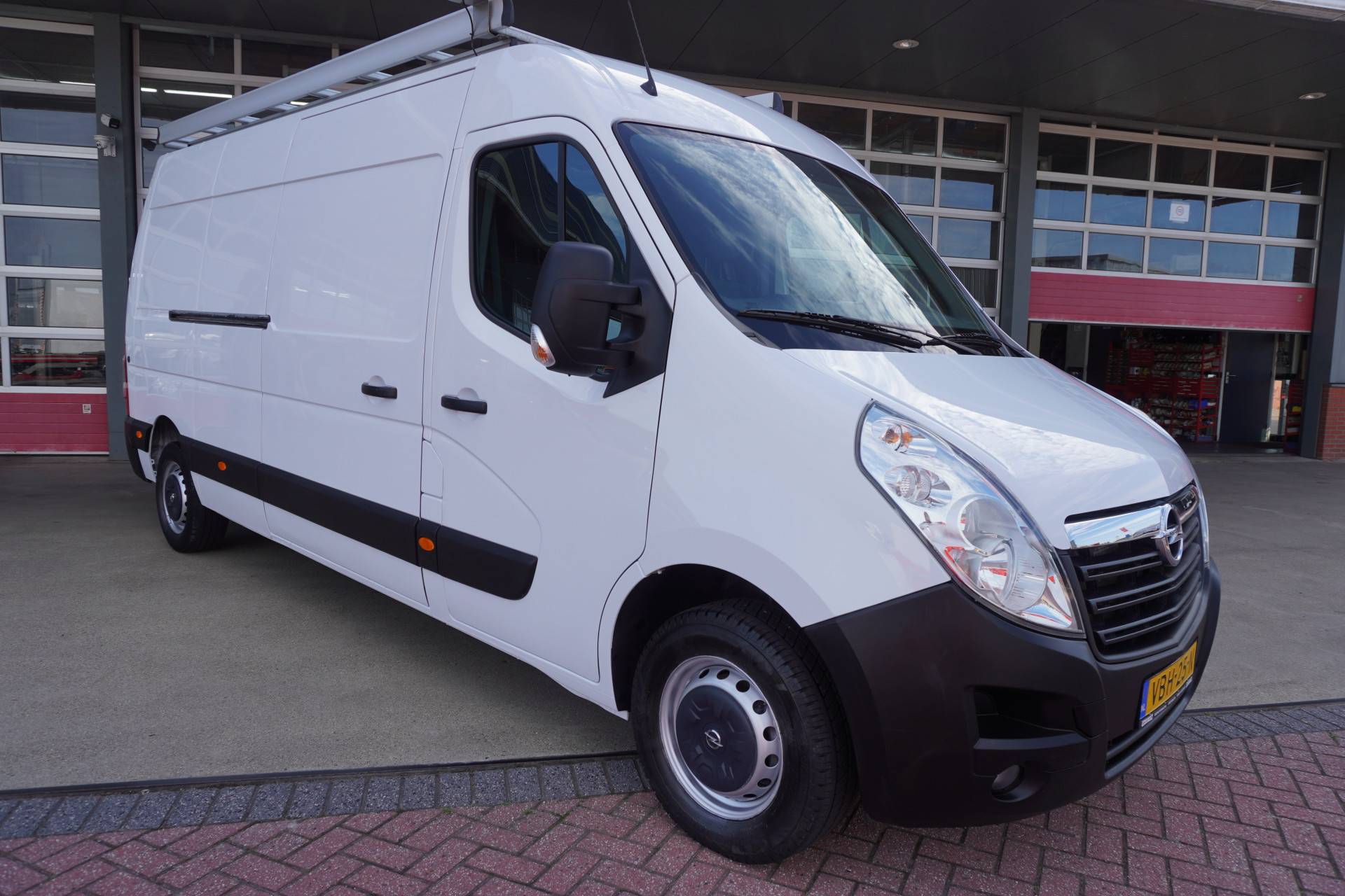 Opel Movano