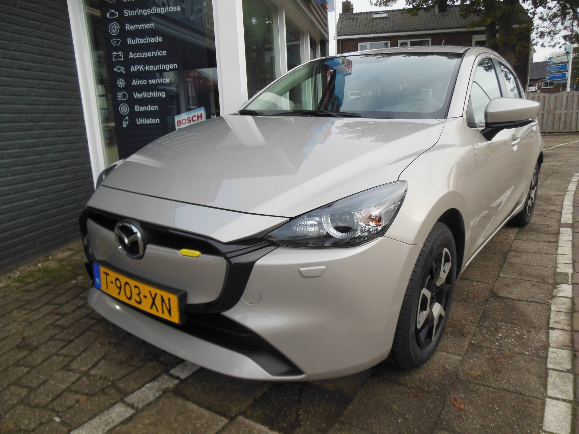 Mazda 2