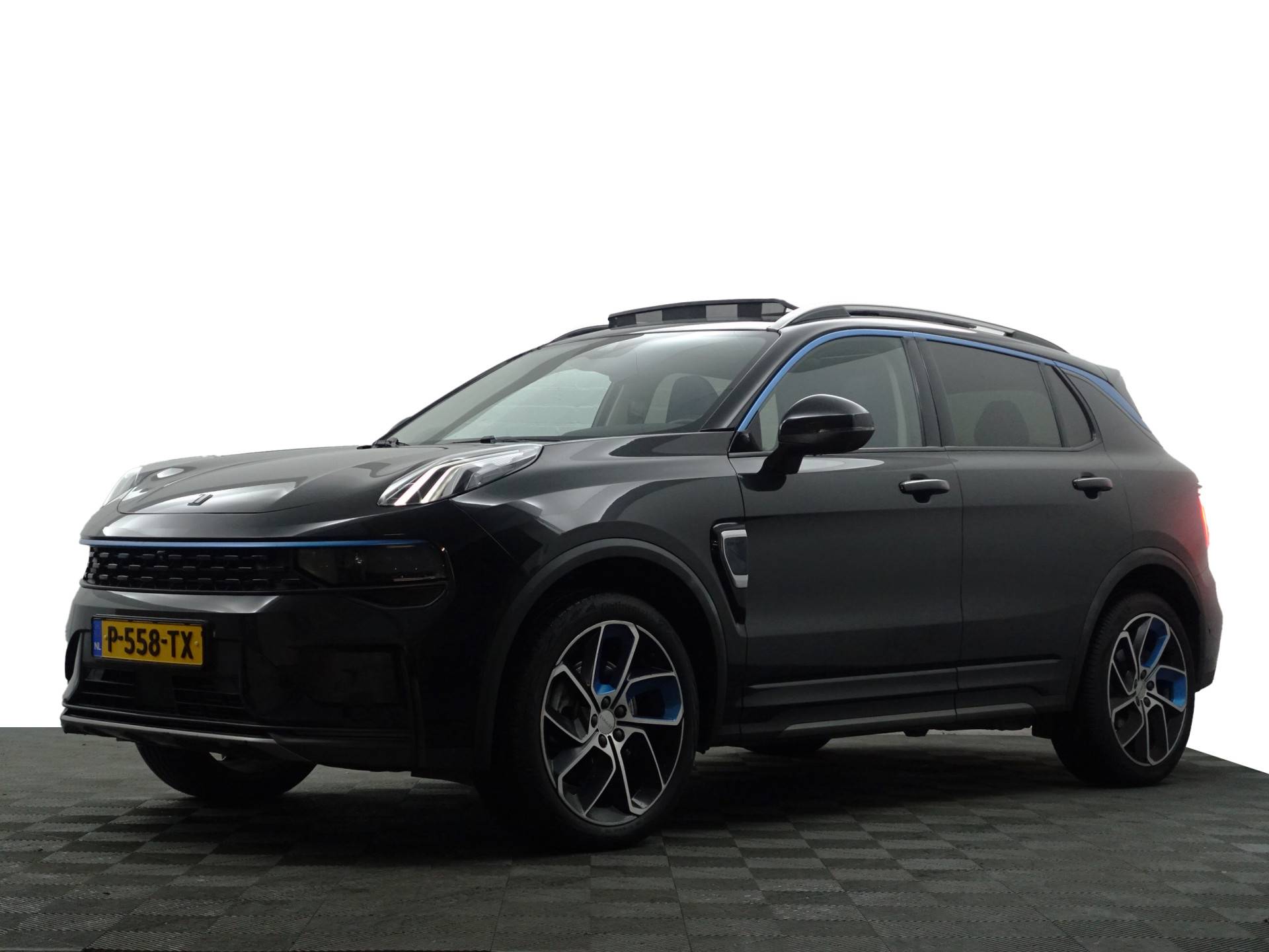 Lynk en Co 01