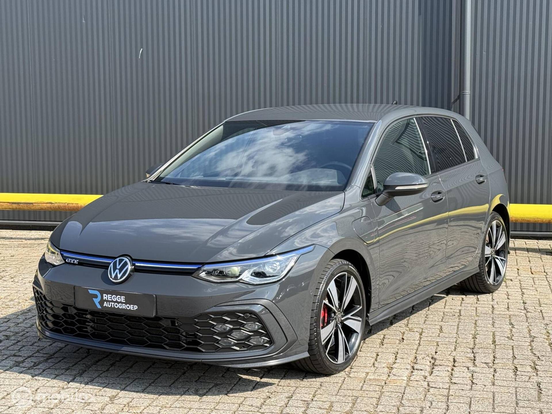 Volkswagen Golf - Afbeelding 1