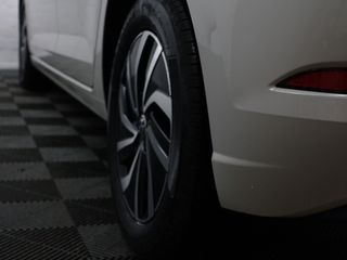 Thumbnail 28