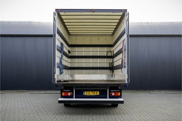 Voertuigafbeelding 7