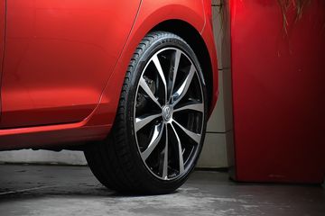 Voertuigafbeelding 15