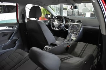 Voertuigafbeelding 6