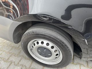 Voertuigafbeelding 32