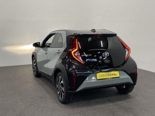 Voertuigafbeelding 6