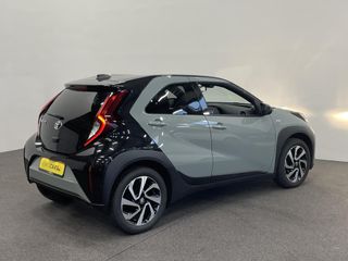 Voertuigafbeelding 8