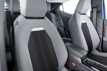 Voertuigafbeelding 4