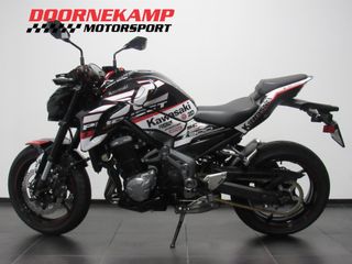 Voertuigafbeelding 3