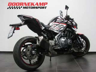 Voertuigafbeelding 5