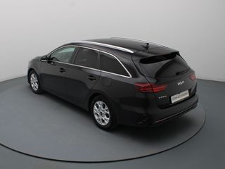 Voertuigafbeelding 12