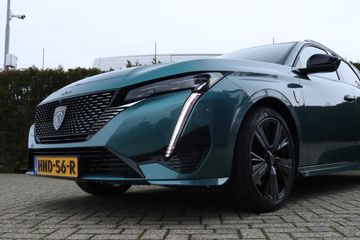 Voertuigafbeelding 4