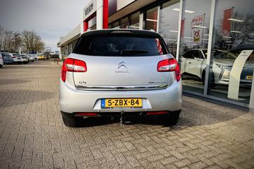 Voertuigafbeelding 10