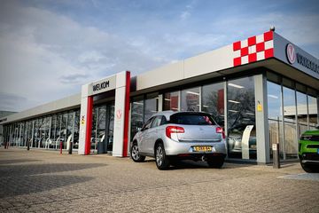 Voertuigafbeelding 6