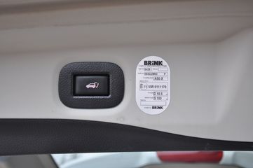 Voertuigafbeelding 12