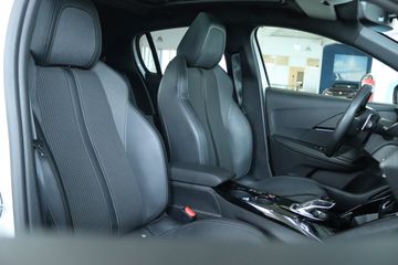 Voertuigafbeelding 2