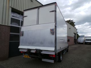 Voertuigafbeelding 6