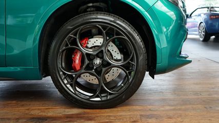 Voertuigafbeelding 13