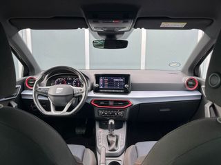 Voertuigafbeelding 6