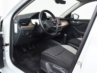 Voertuigafbeelding 8