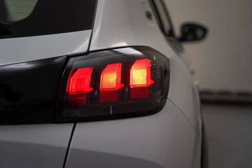 Voertuigafbeelding 31