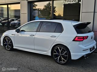 Voertuigafbeelding 8