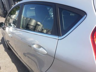 Voertuigafbeelding 9