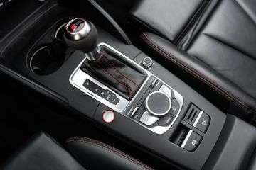 Voertuigafbeelding 28